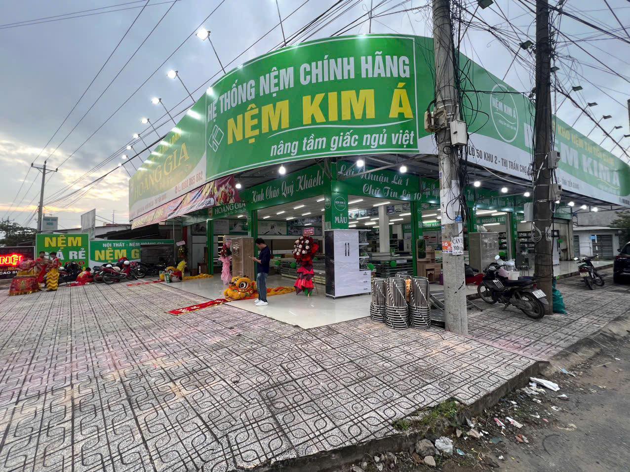 Hình ảnh Nệm Kim Á